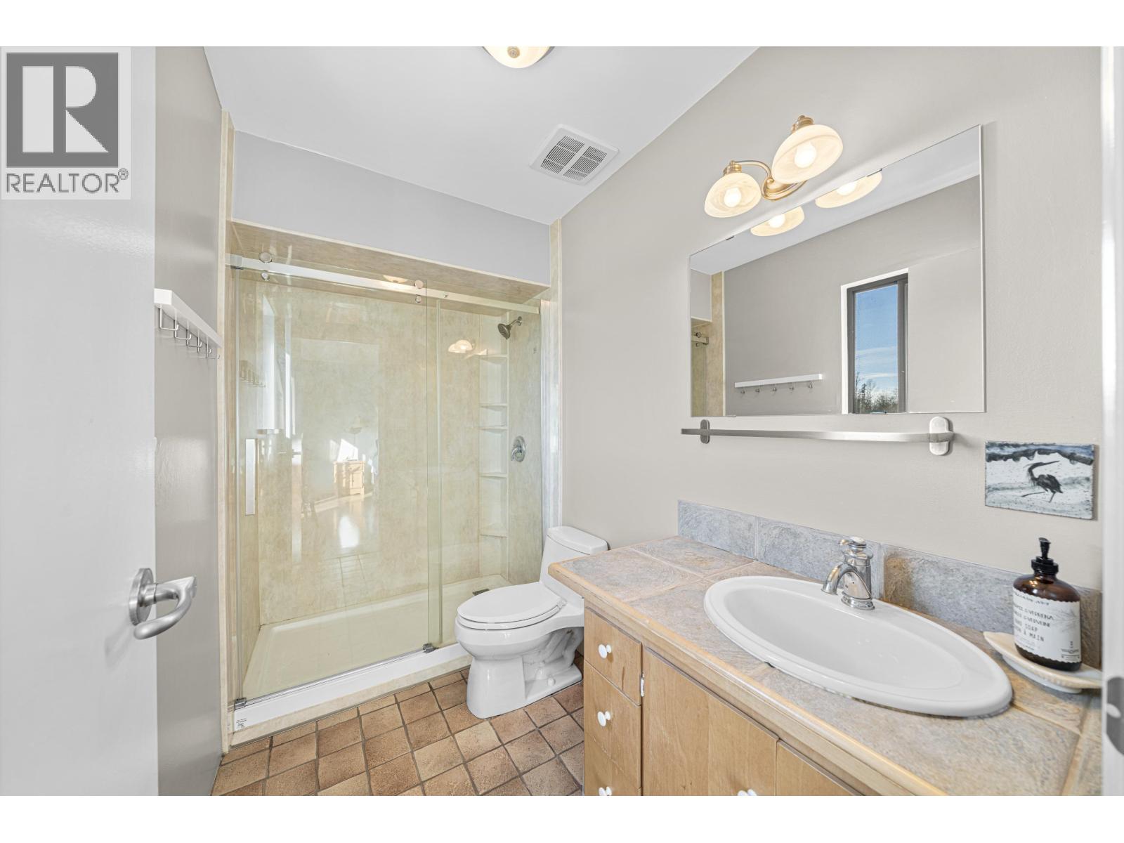 12730 216 Street Property Photo 20