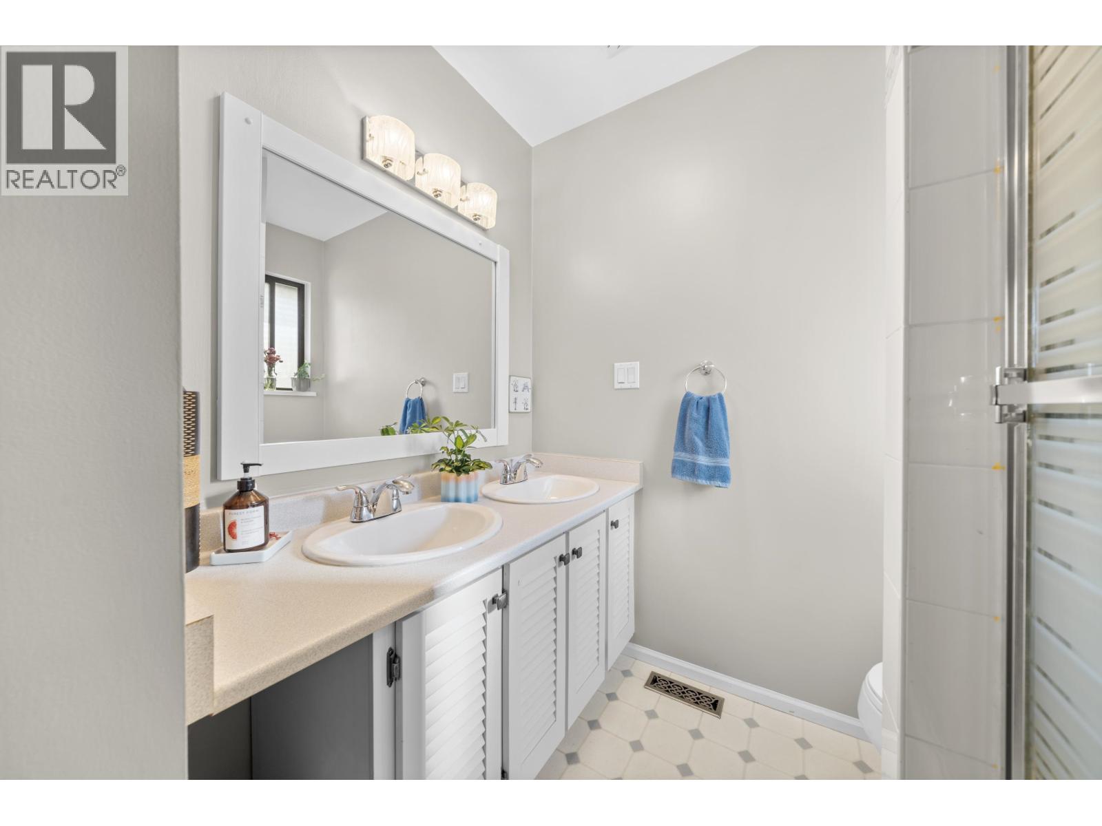 12730 216 Street Property Photo 23