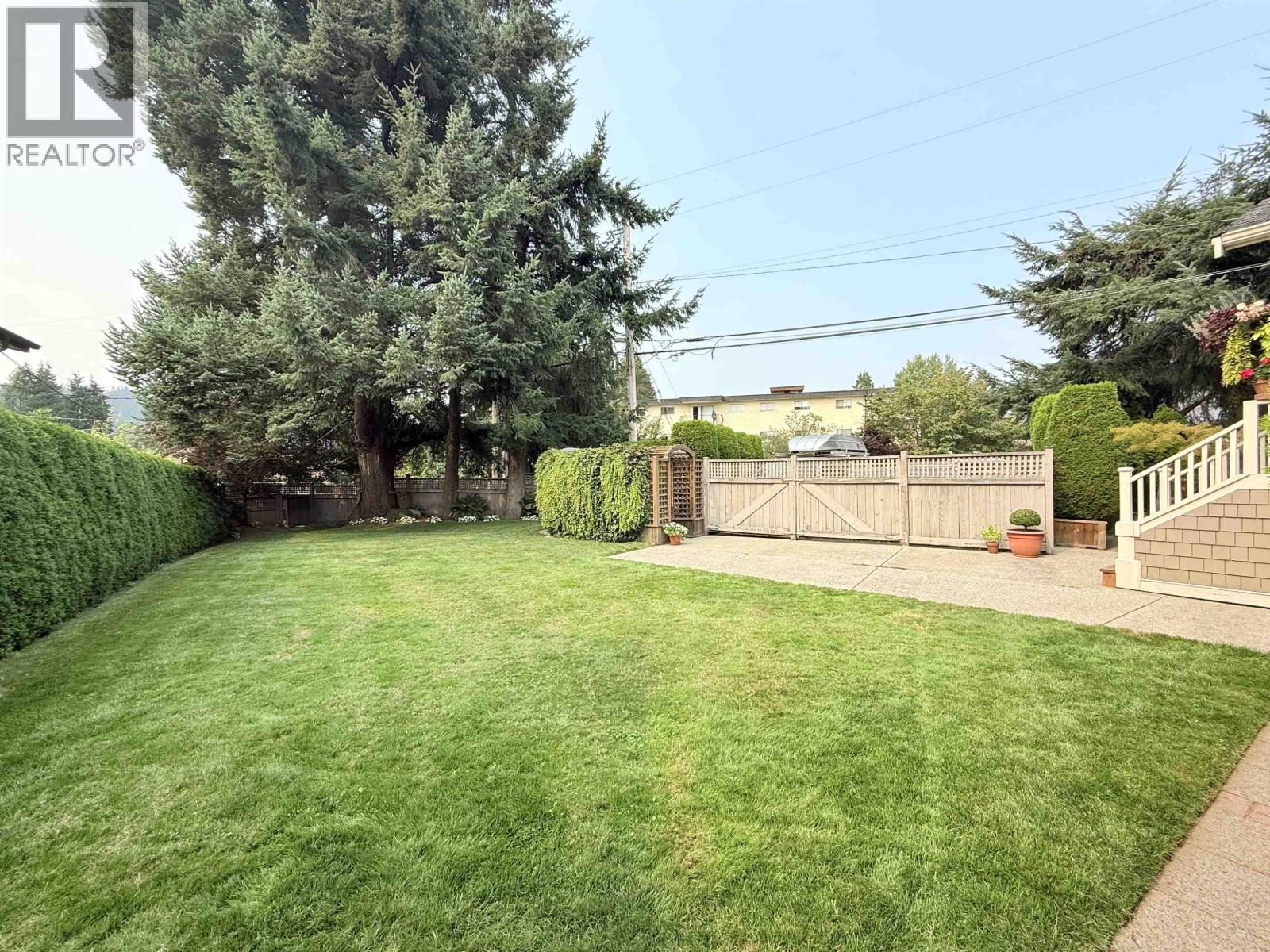 680 Thompson Avenue Property Photo 25