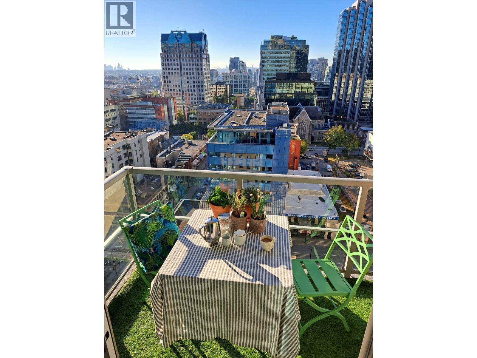 1611 610 Granville Street Property Photo 1