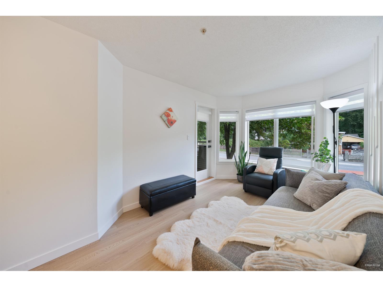 208 12160 80 Avenue Property Photo 5