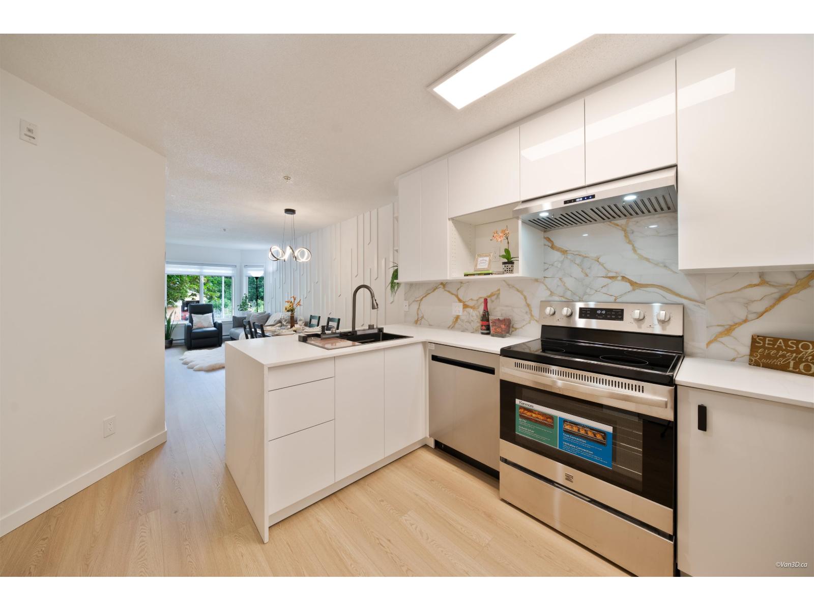 208 12160 80 Avenue Property Photo 10