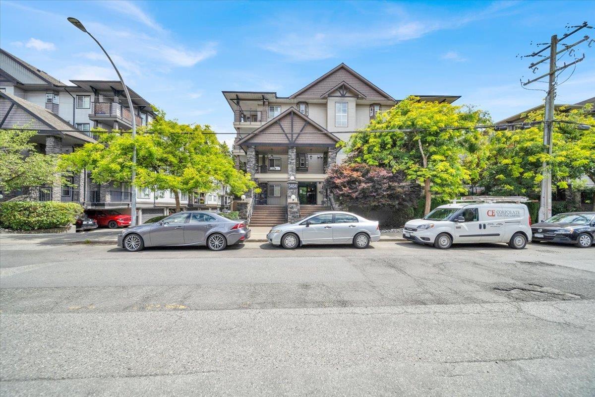 210 5454 198 Street Property Photo 3
