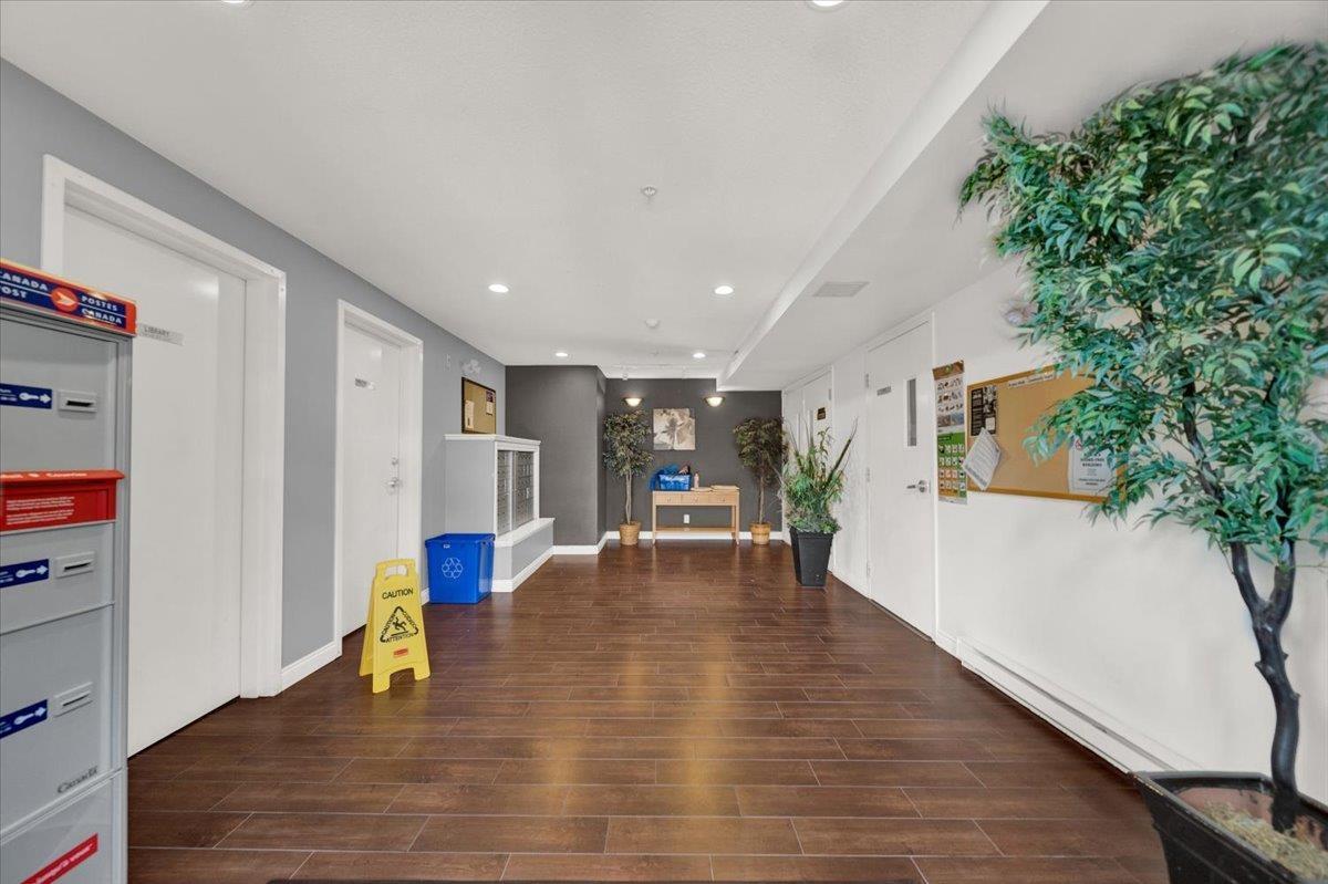 210 5454 198 Street Property Photo 27