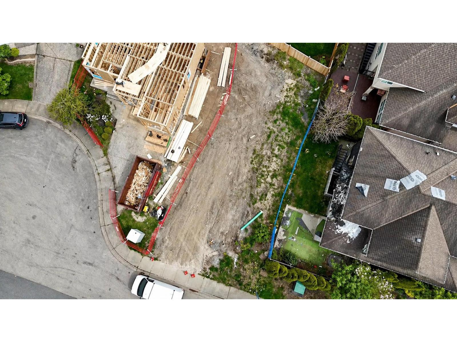 7340 196 Street Property Photo 2