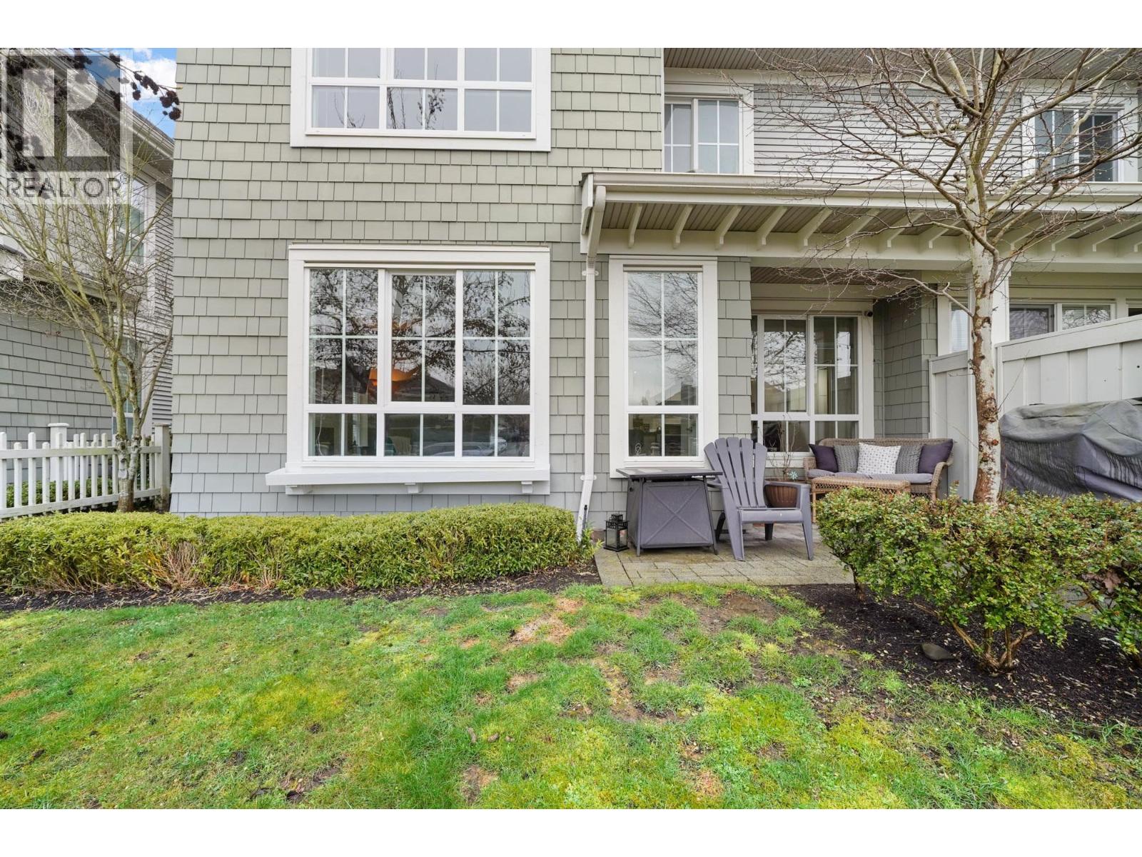 17 5510 Admiral Way Property Photo 3