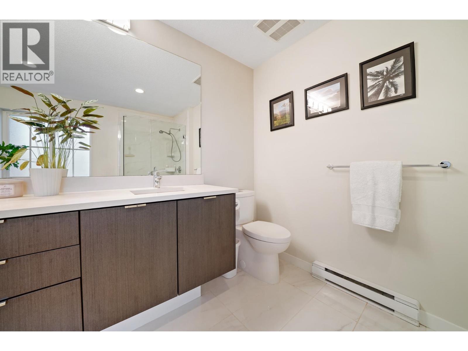 17 5510 Admiral Way Property Photo 20