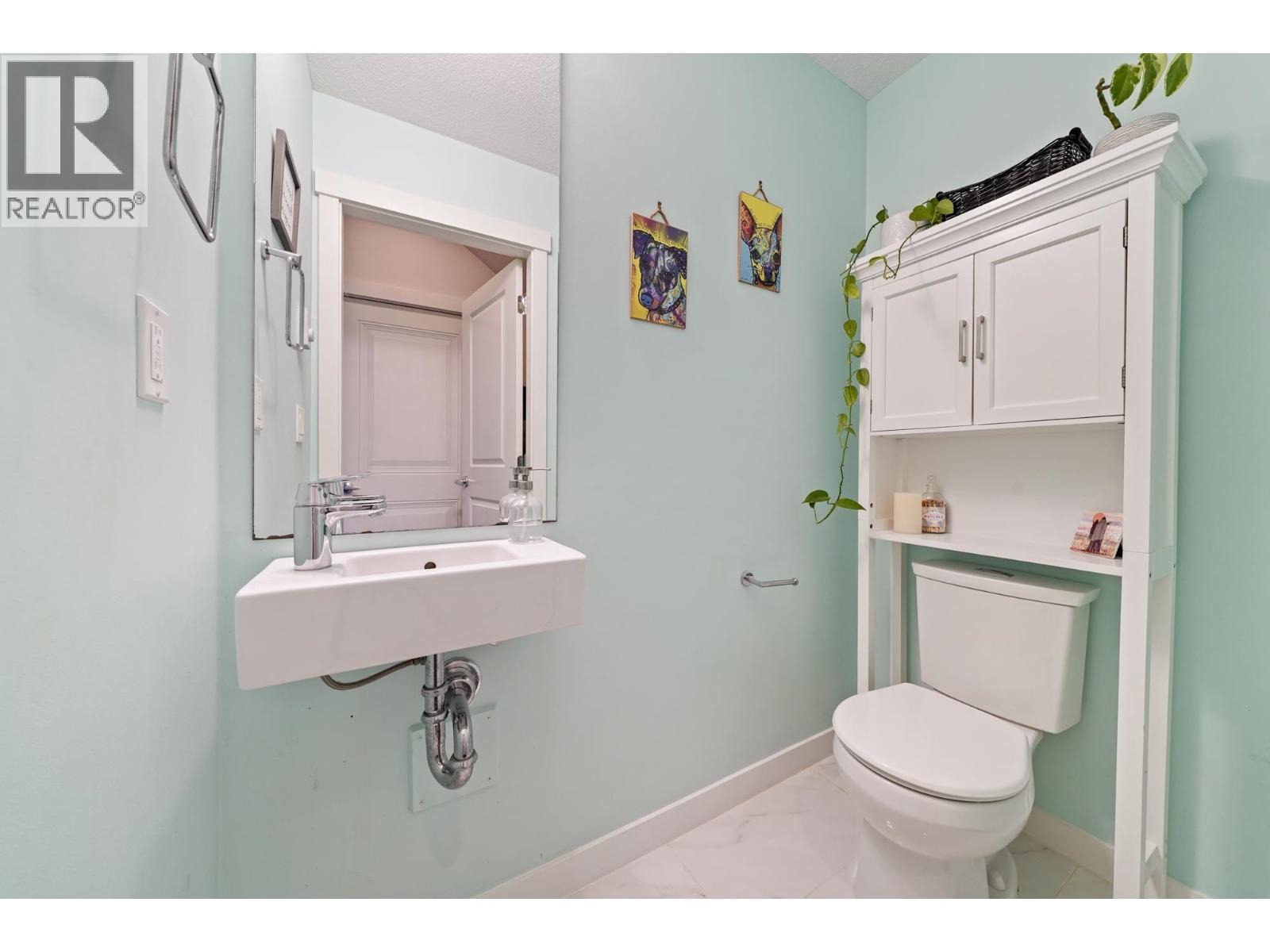 17 5510 Admiral Way Property Photo 24