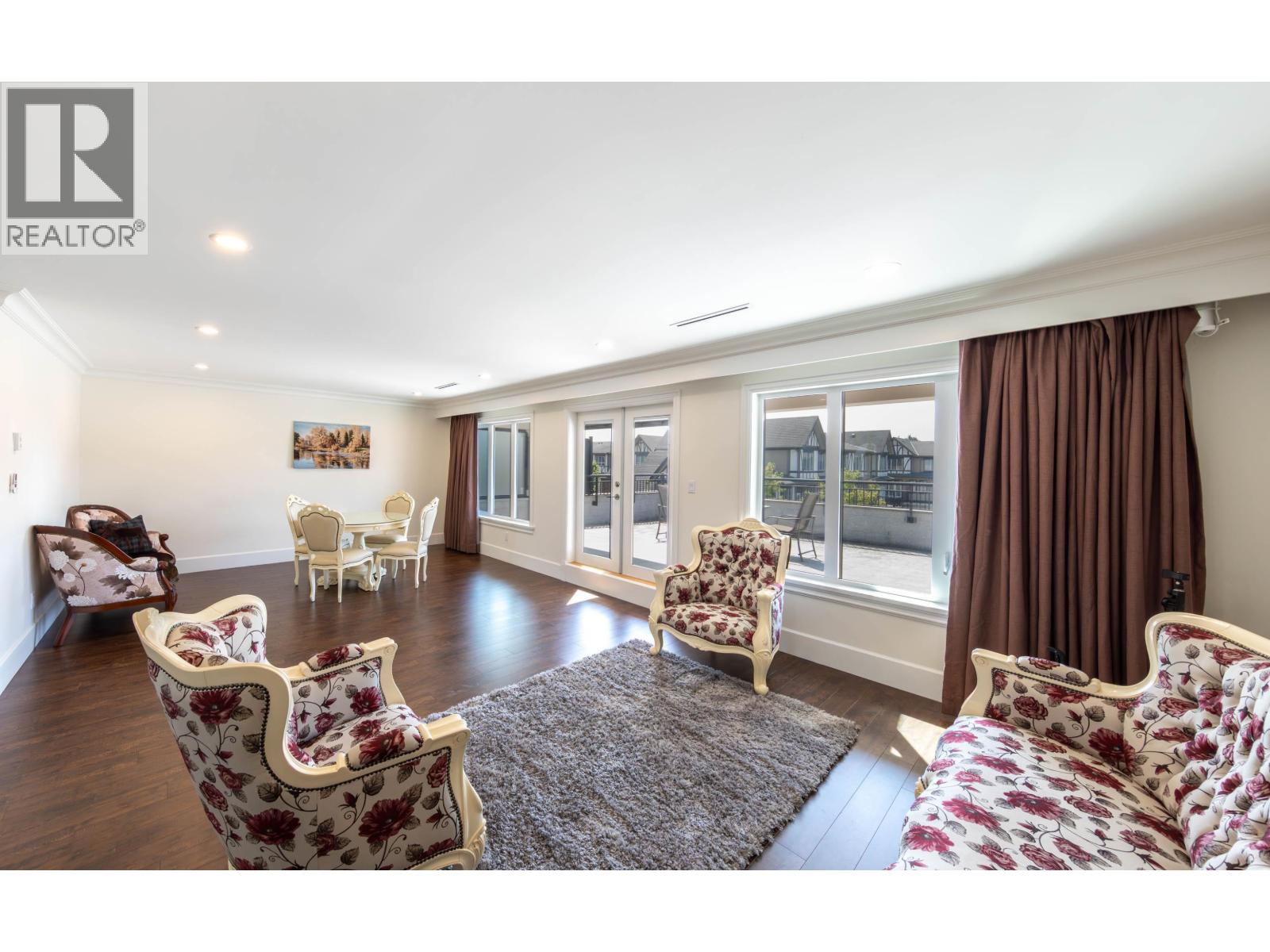 6200 Goldsmith Drive Property Photo 13