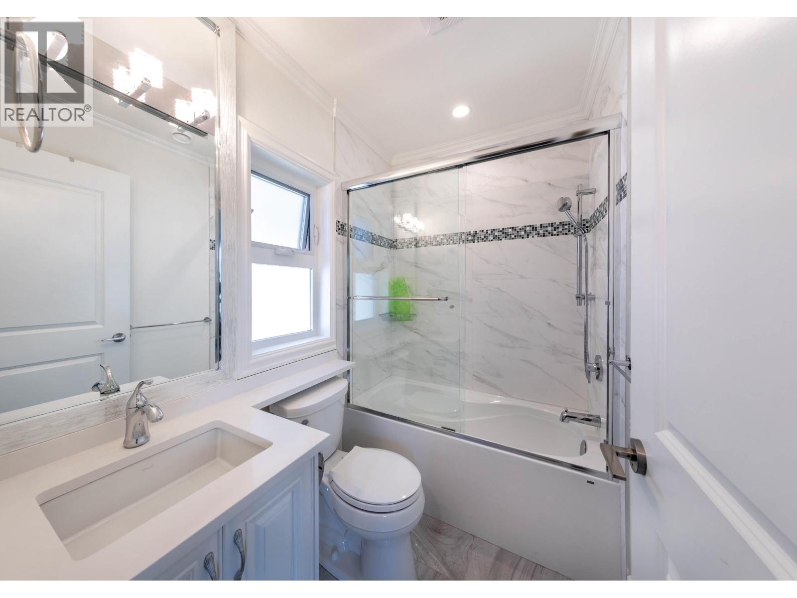 6200 Goldsmith Drive Property Photo 27