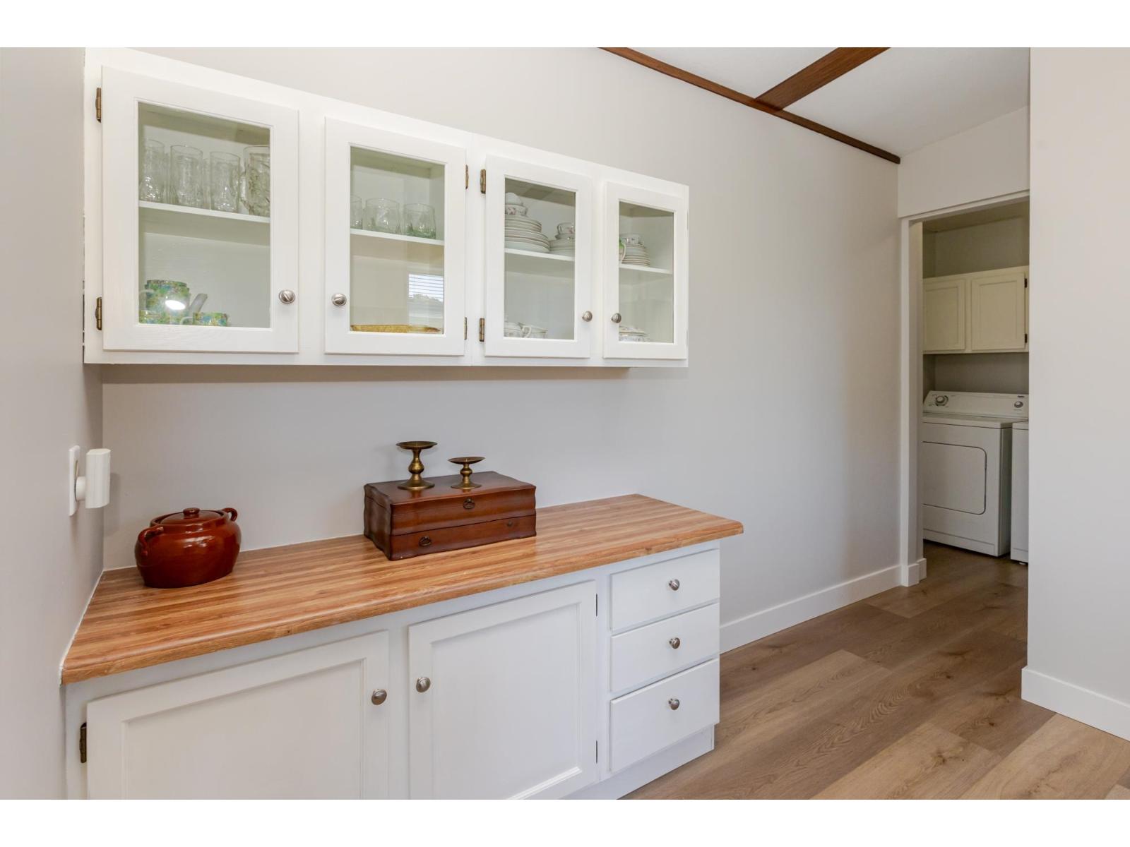 230 27111 0 Avenue Property Photo 17