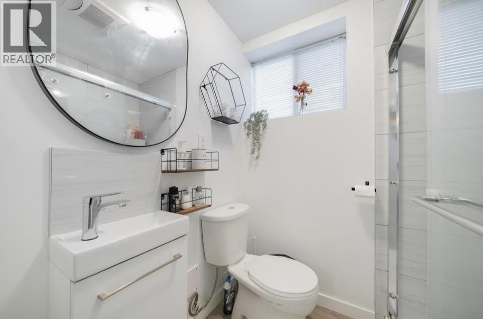 2349 Rosedale Dr Property Photo 13