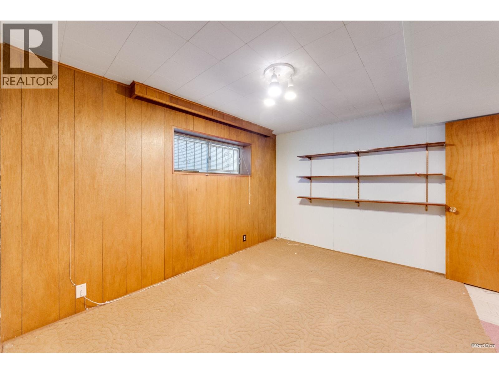 25 E 47th Avenue Property Photo 23