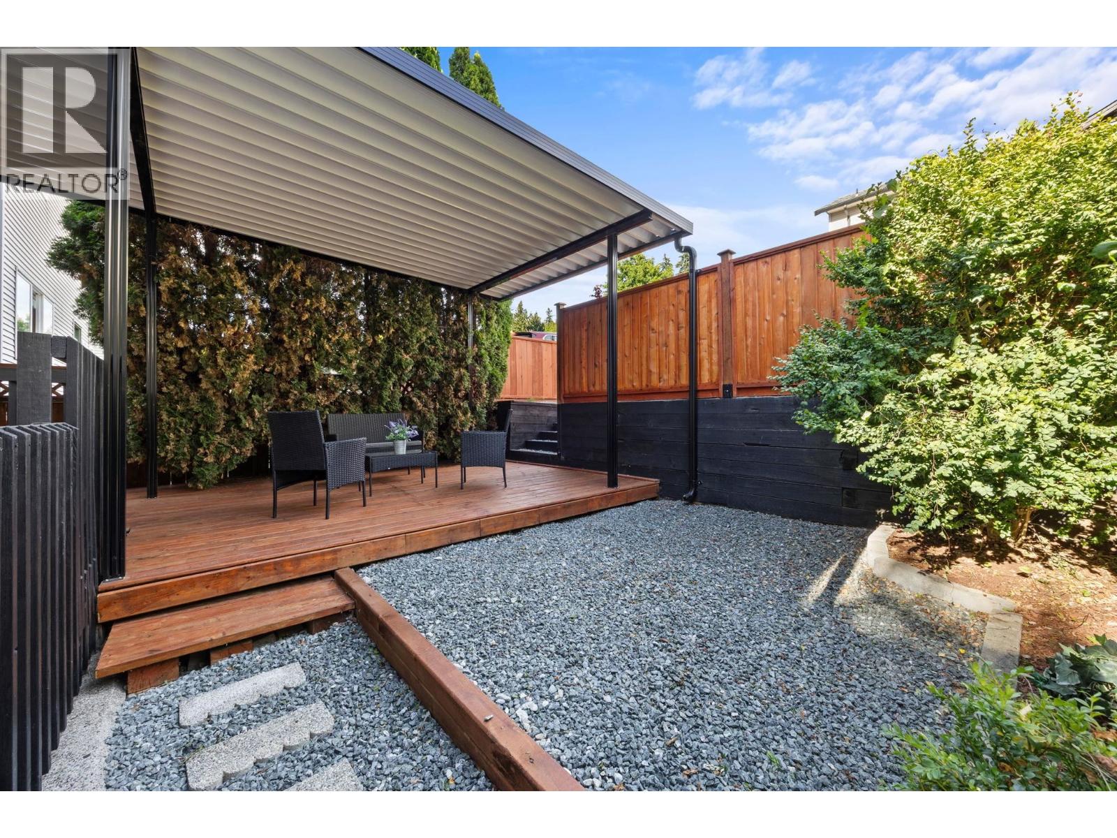 10256 243a Street Property Photo 4