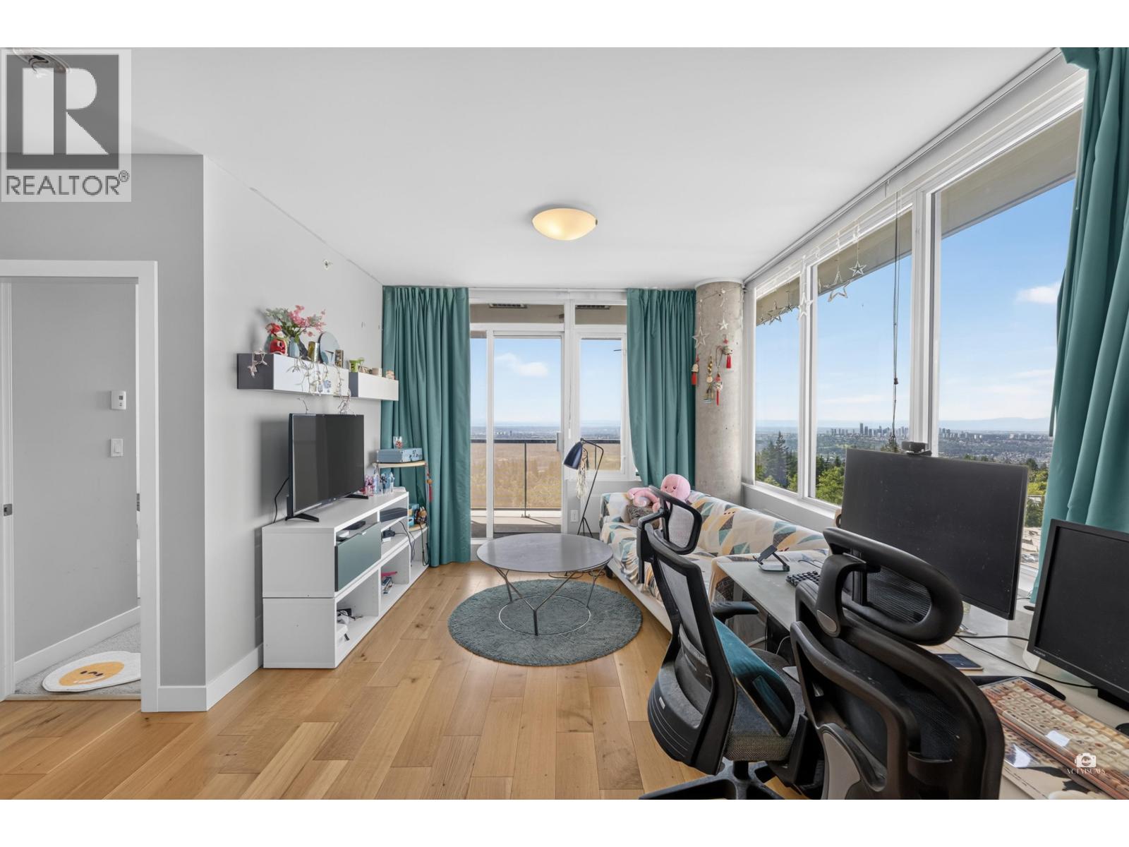 1206 9393 Tower Road Property Photo 6