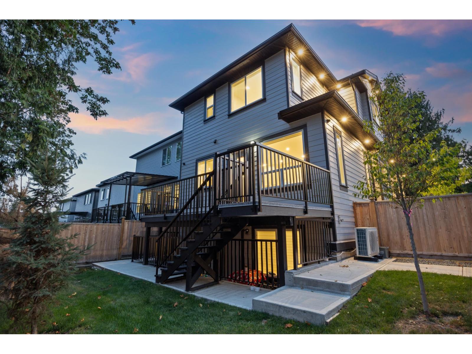 7028 205 Street Property Photo 9