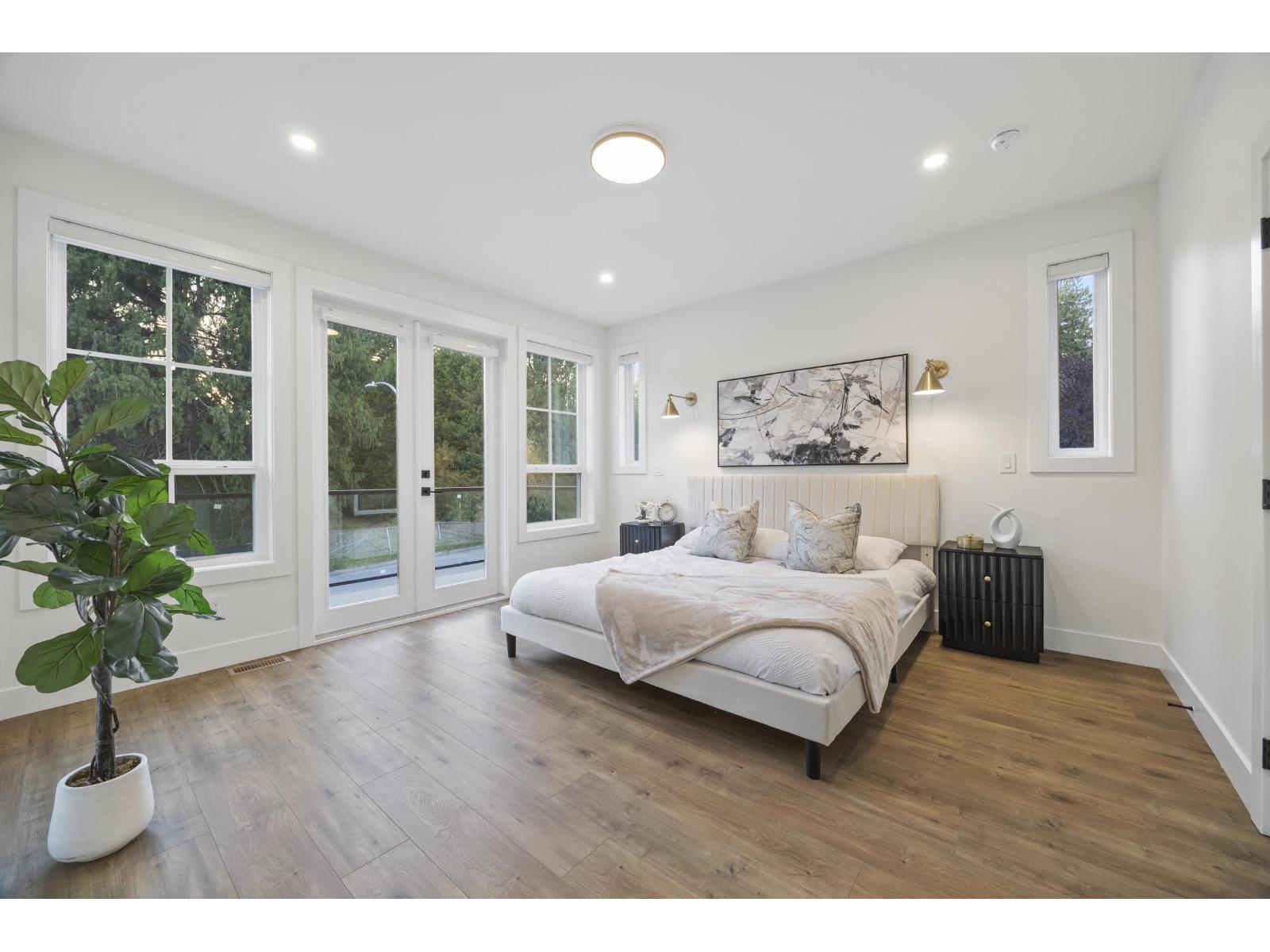 7028 205 Street Property Photo 29