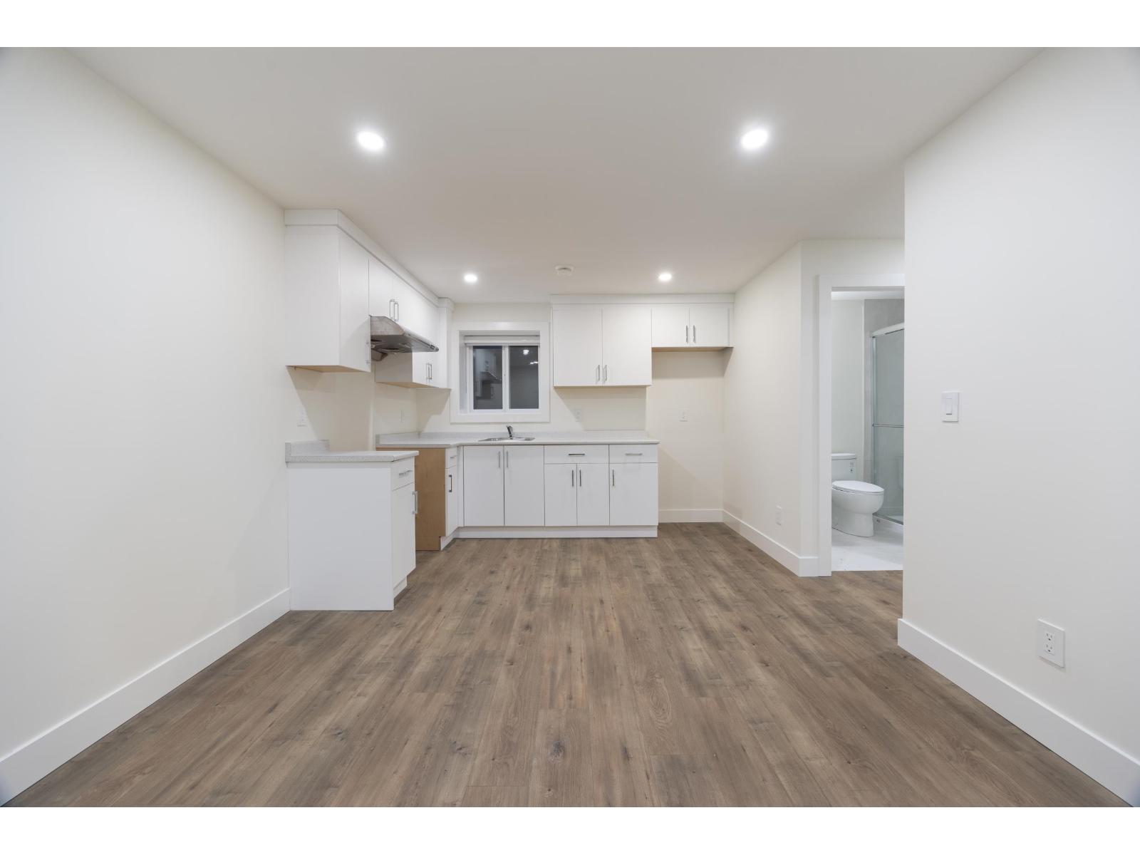 7028 205 Street Property Photo 37