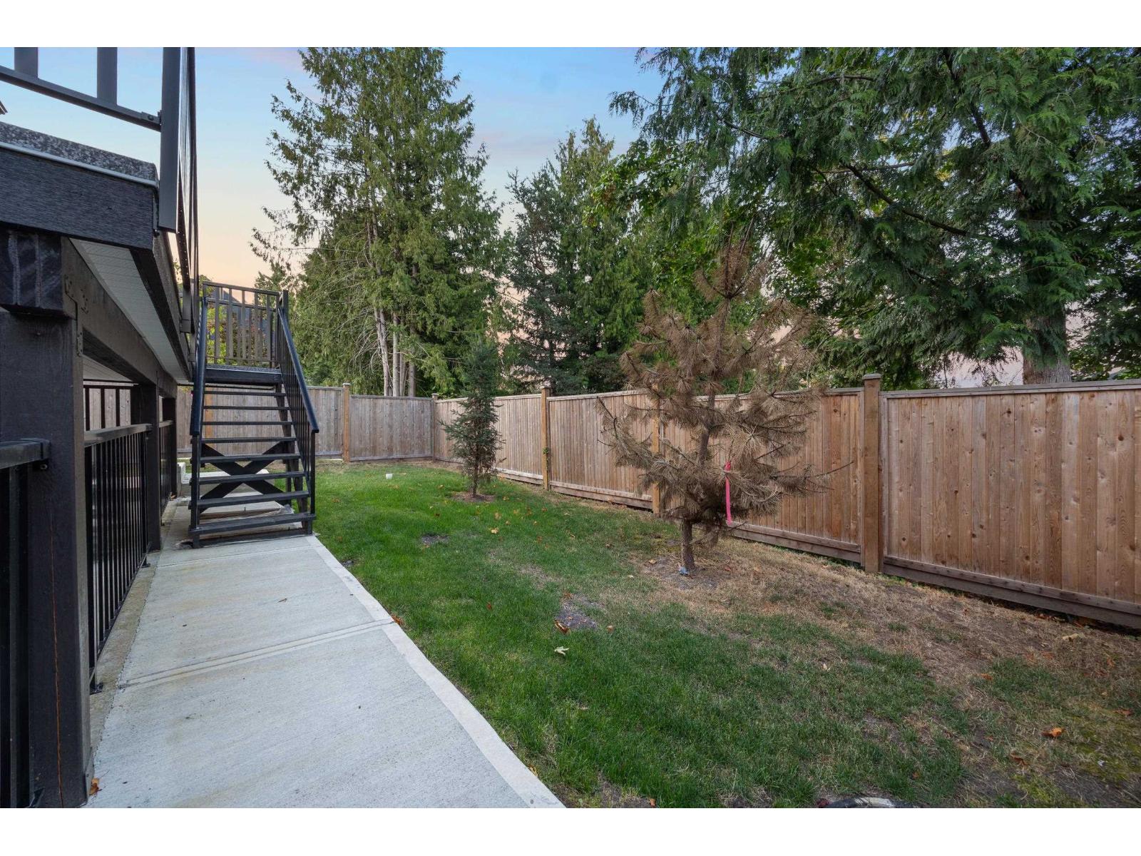 7028 205 Street Property Photo 39
