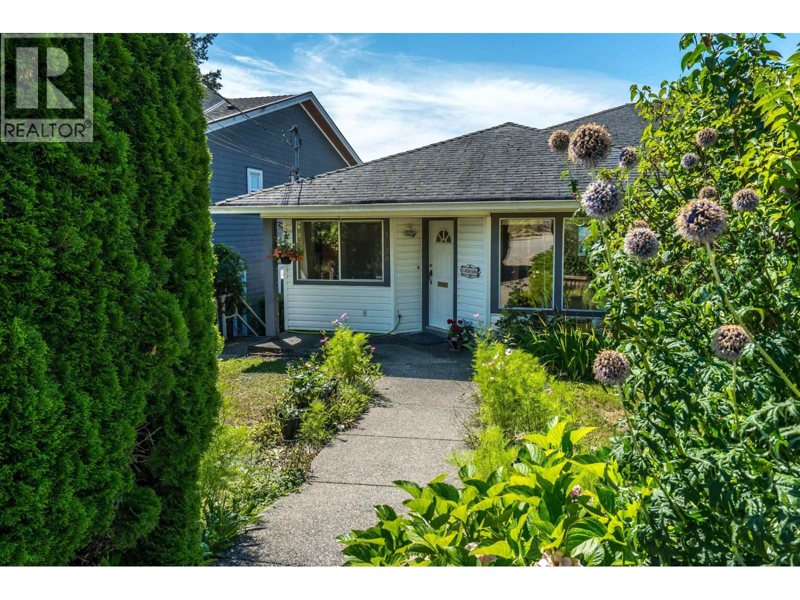 1038 Walls Avenue Property Photo 1