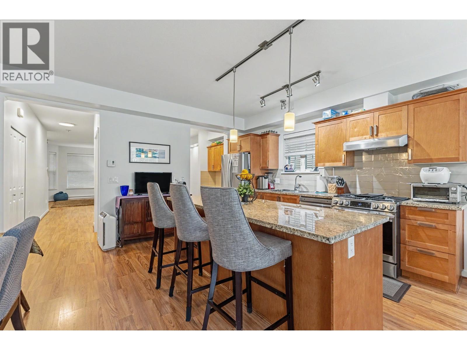 1427 Collins Road Property Photo 15