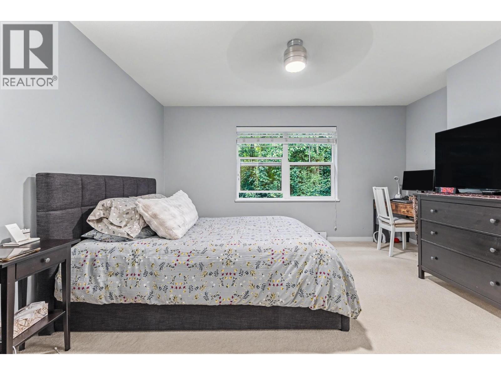 1427 Collins Road Property Photo 17