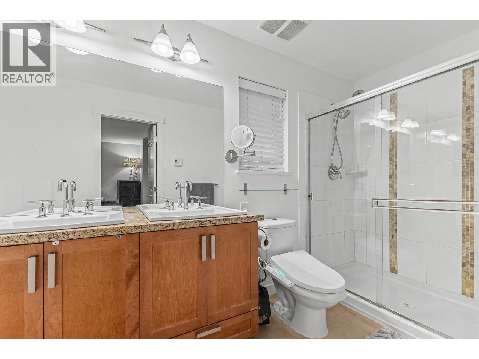 1427 Collins Road Property Photo 20