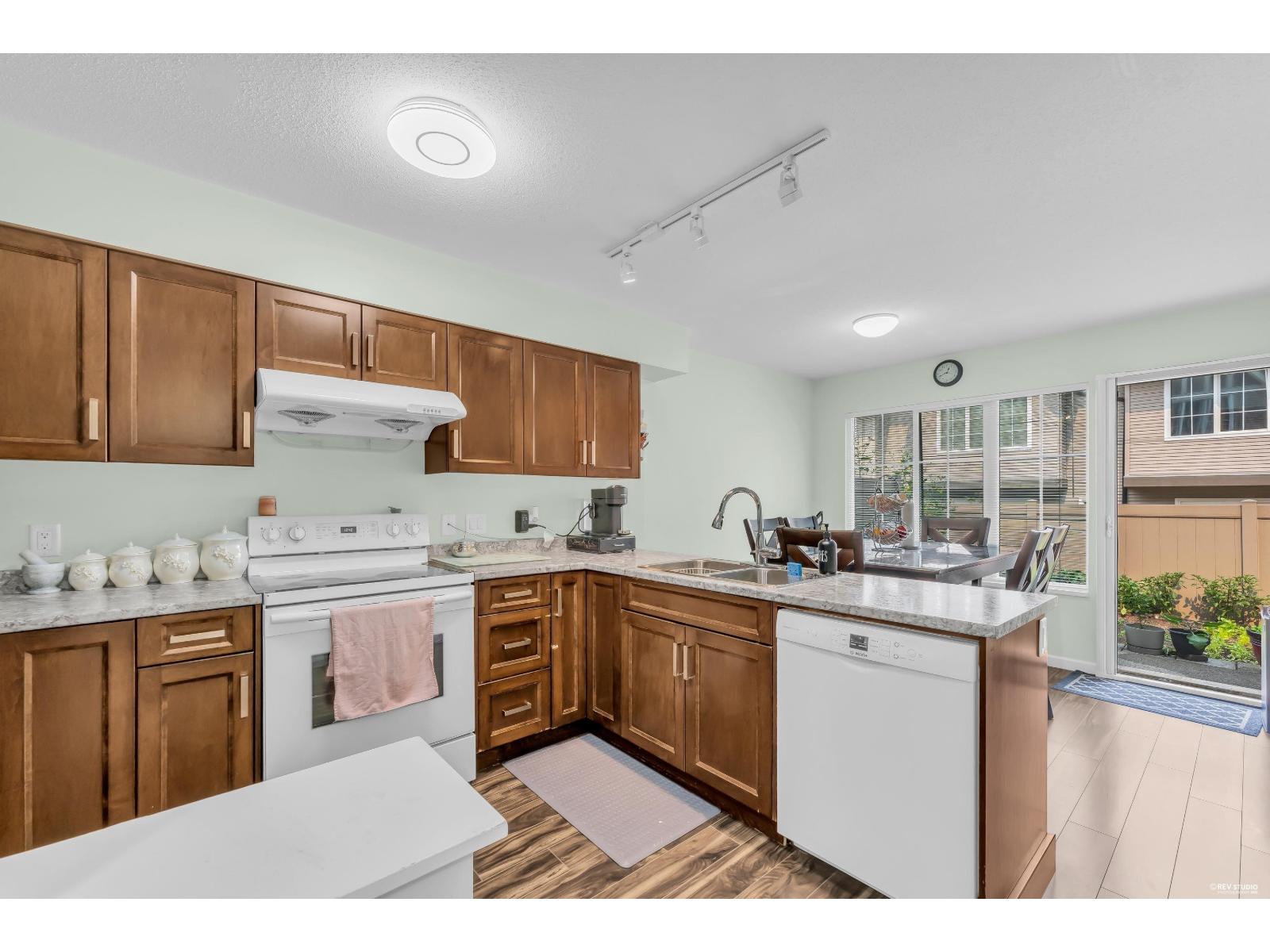 30 12778 66 Avenue Property Photo 12