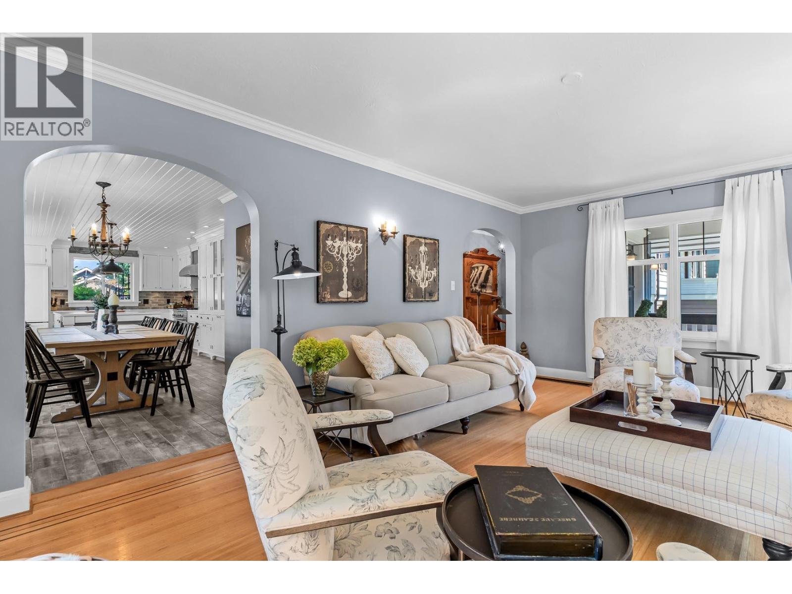 725 Fifth Street Property Photo 11