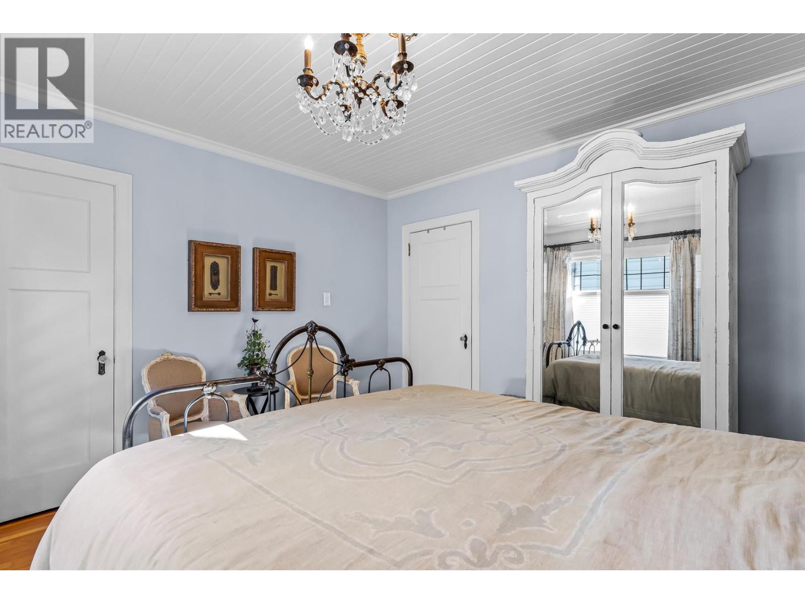 725 Fifth Street Property Photo 14