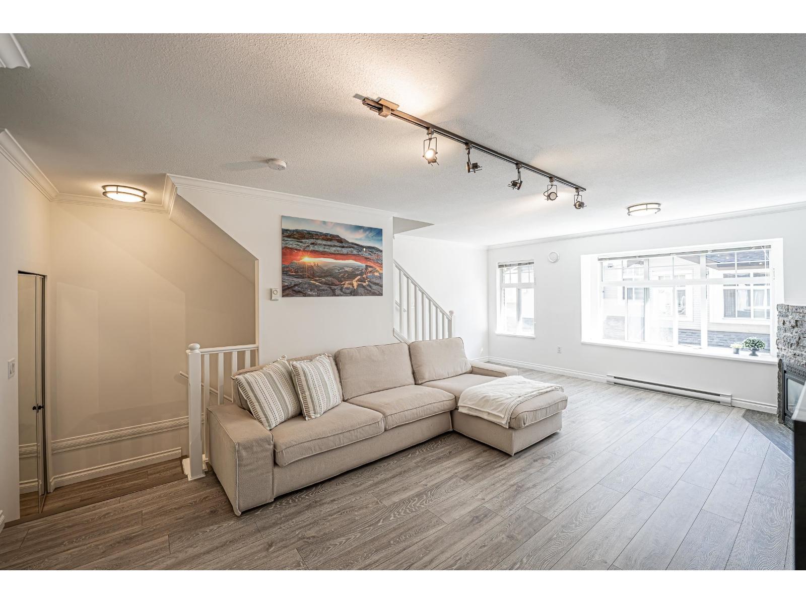 20 8155 164th Street Property Photo 7