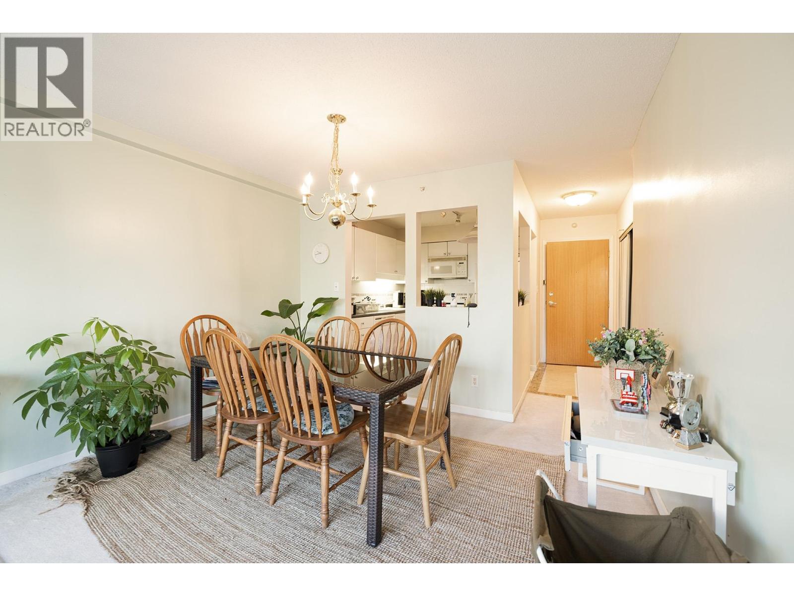 502 8238 Saba Road Property Photo 4