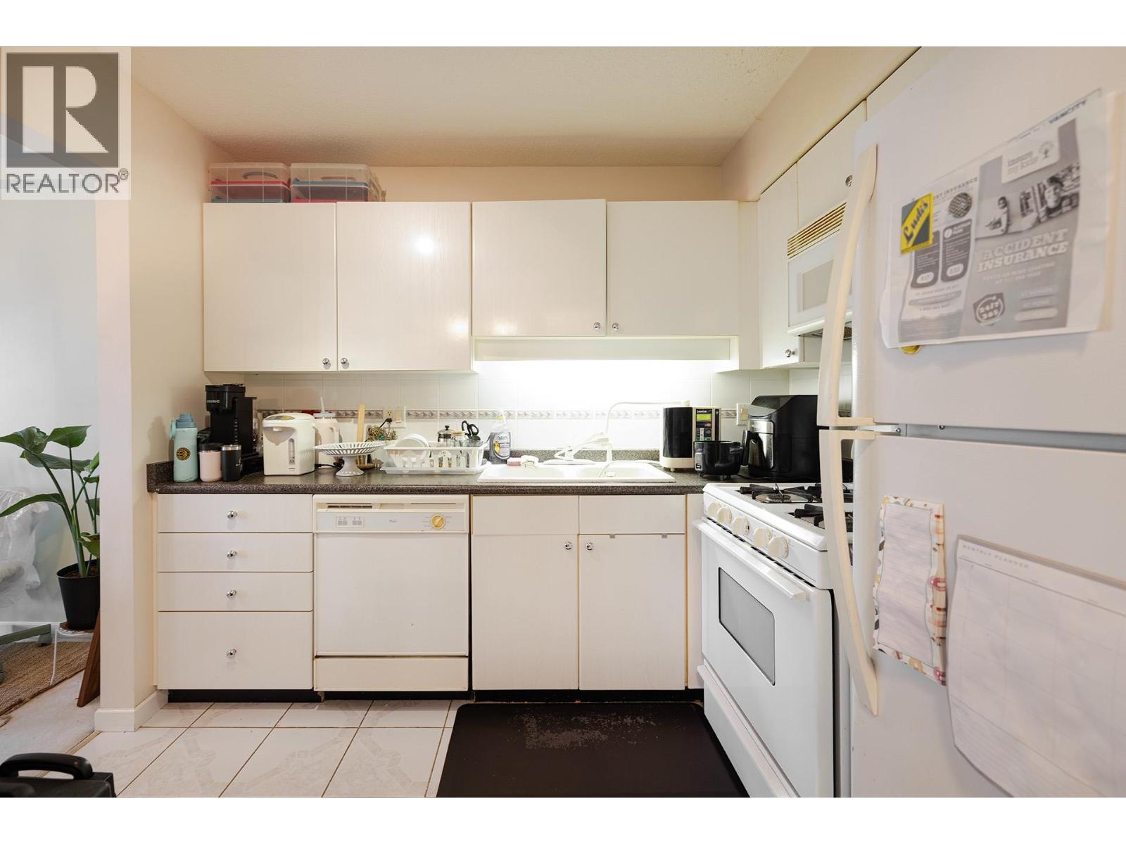 502 8238 Saba Road Property Photo 6