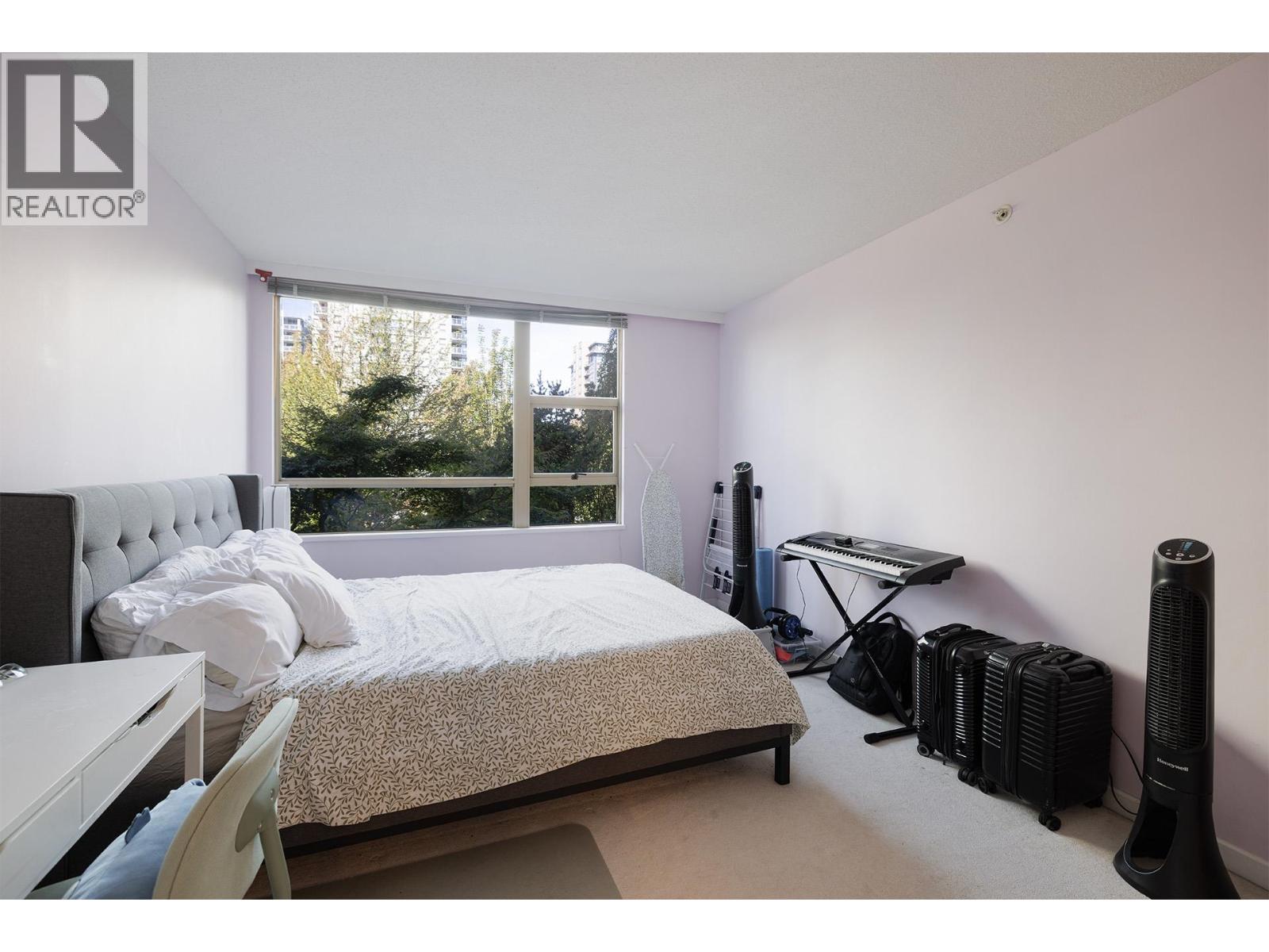 502 8238 Saba Road Property Photo 9