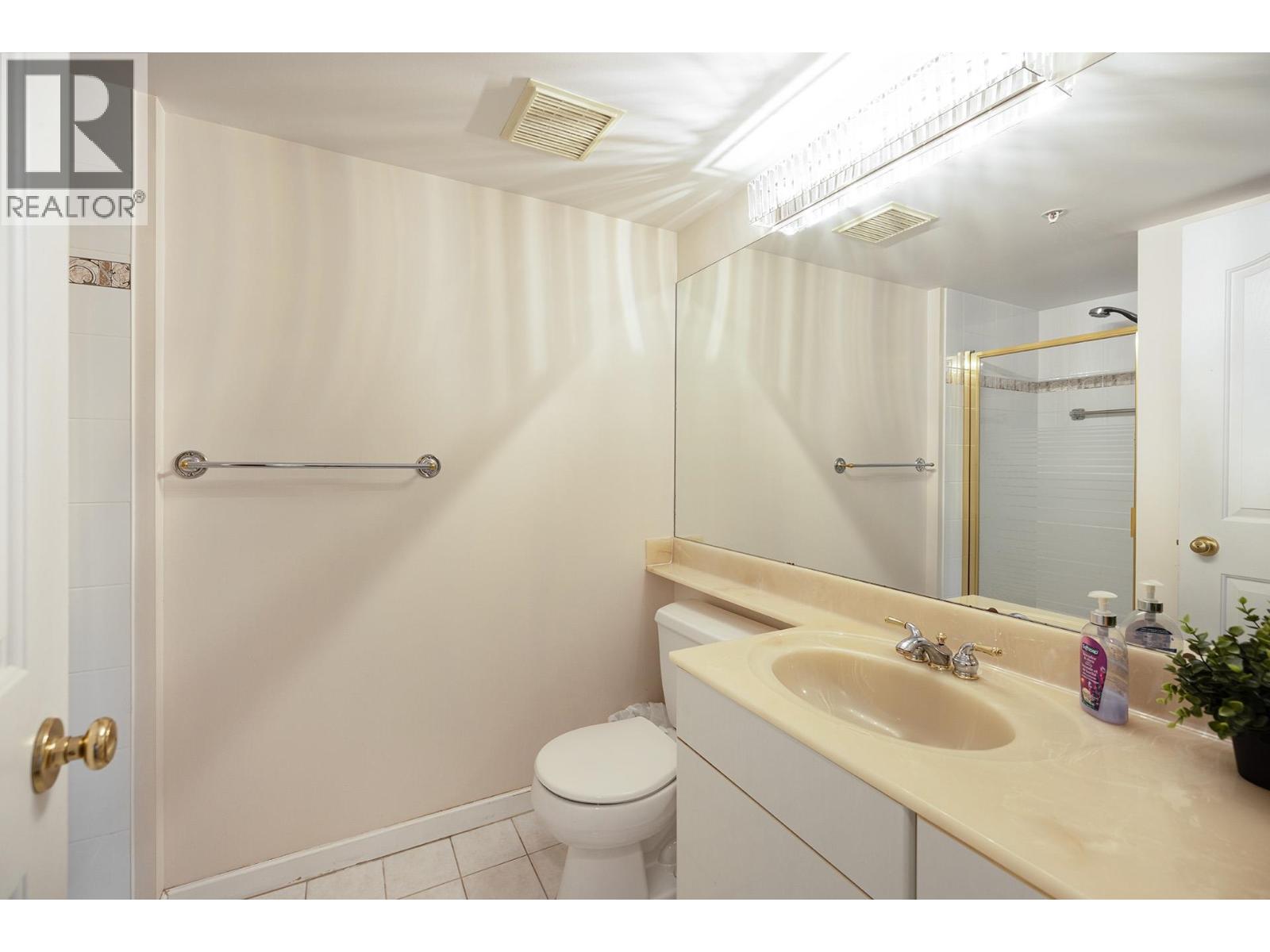 502 8238 Saba Road Property Photo 13