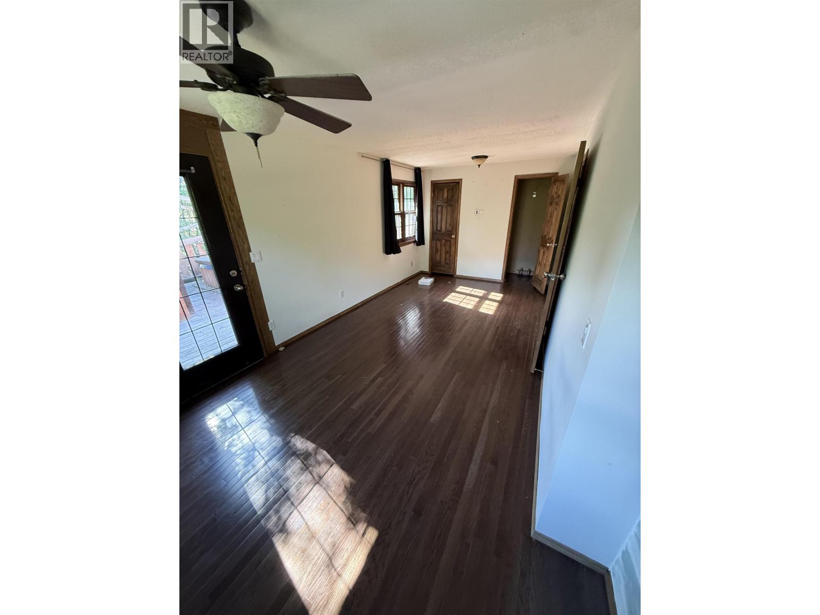 6702 Old Fort Road Property Photo 10