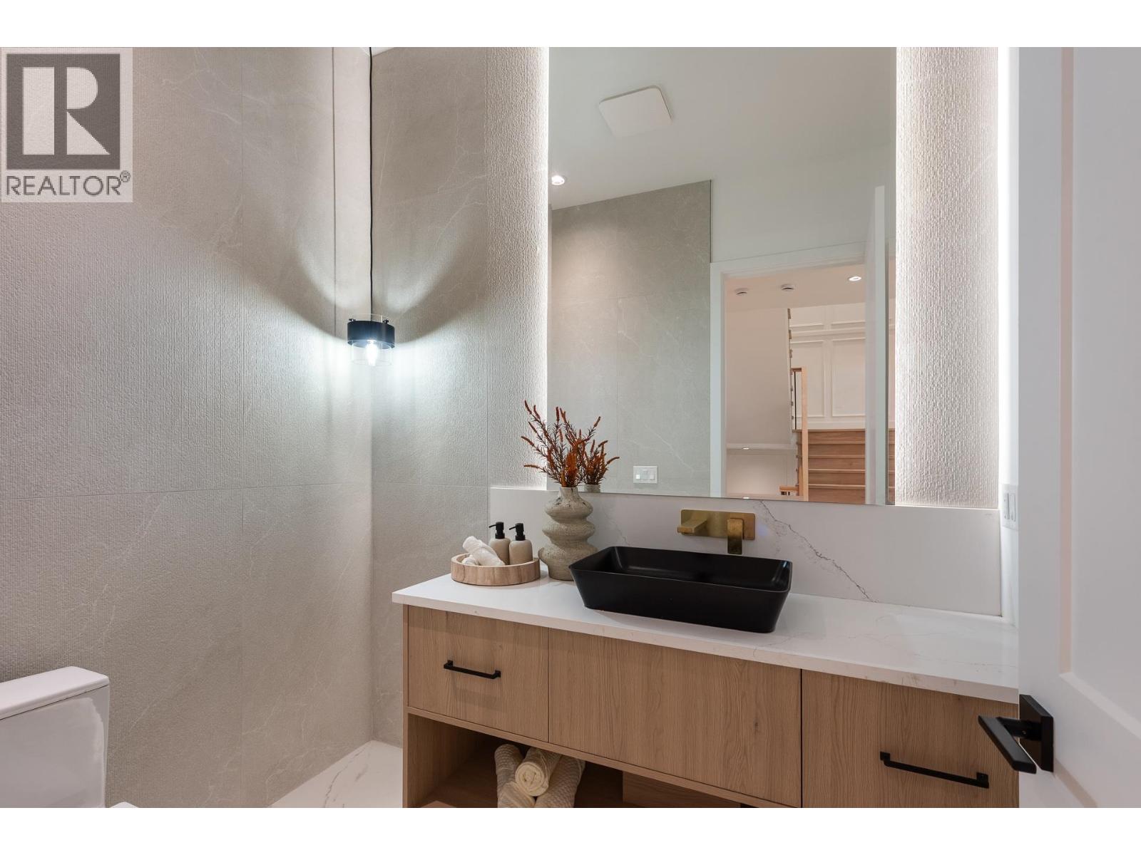 1484 Copper Beech Place Property Photo 16