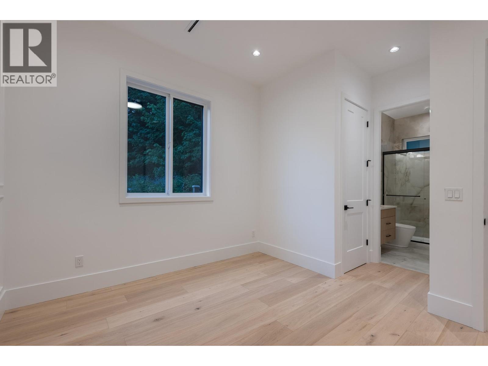 1484 Copper Beech Place Property Photo 18