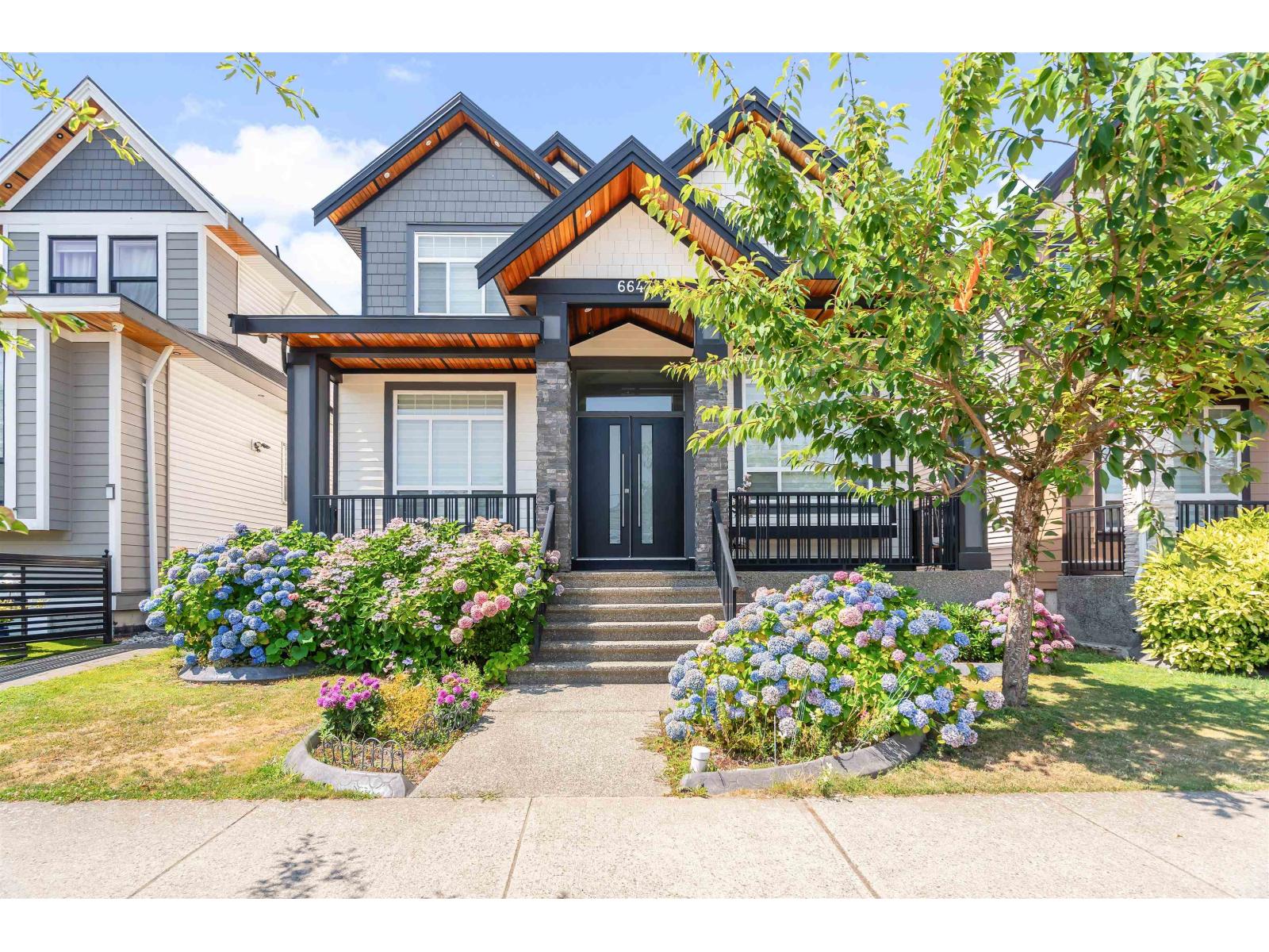 6647 121A STREET Property Photo 1