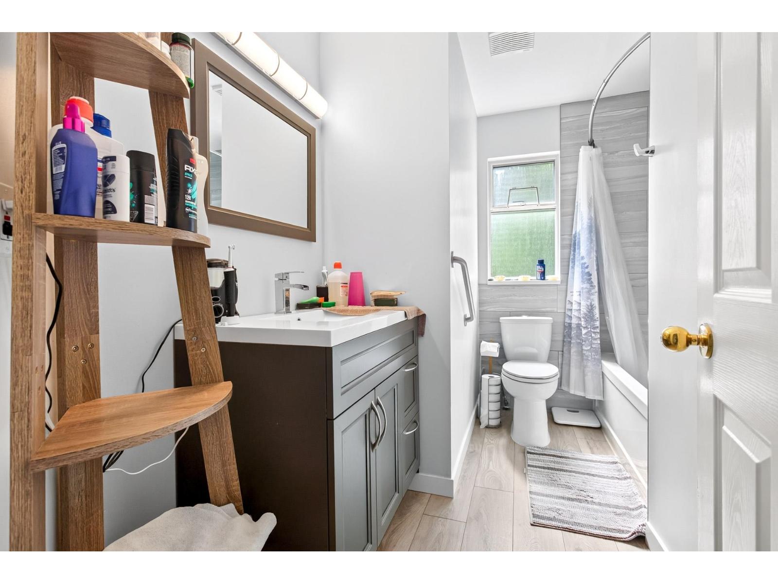 7755 Alder Street Property Photo 21