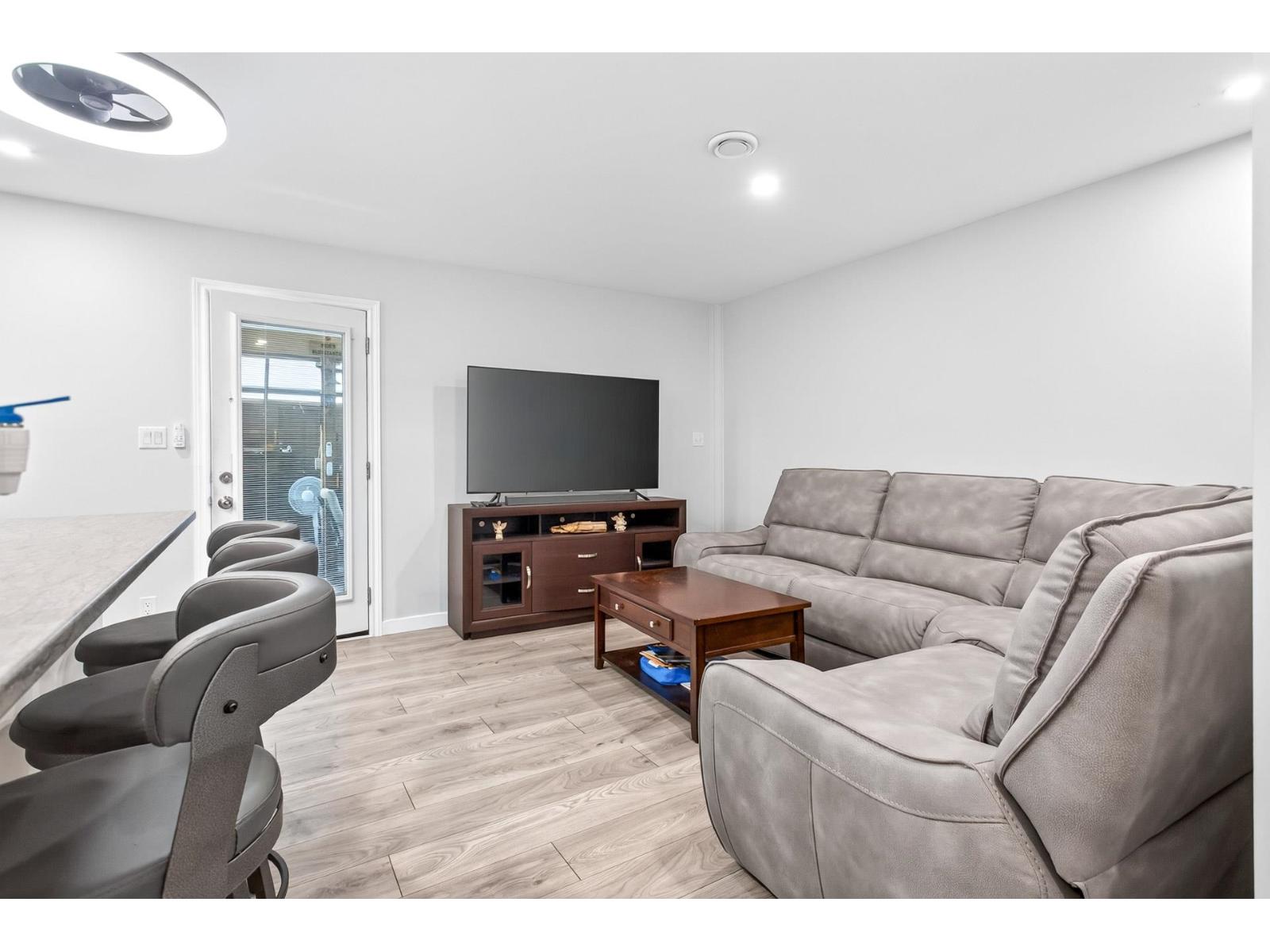 7755 Alder Street Property Photo 27