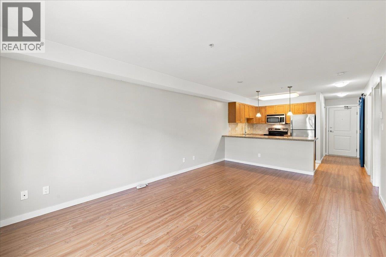205 2373 Atkins Avenue Property Photo 8