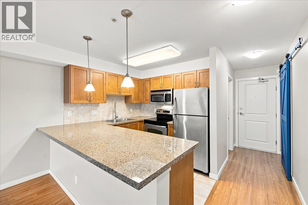 205 2373 Atkins Avenue Property Photo 10