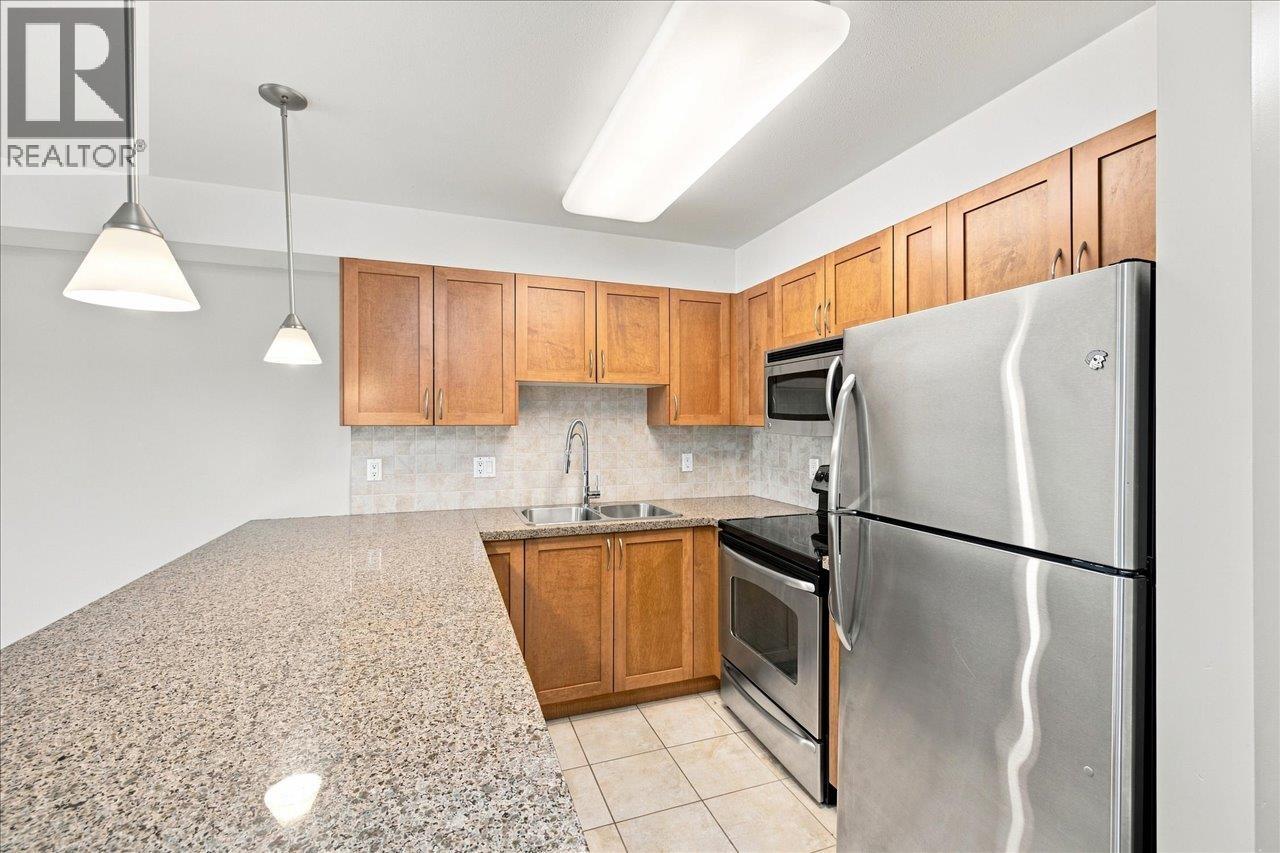 205 2373 Atkins Avenue Property Photo 11