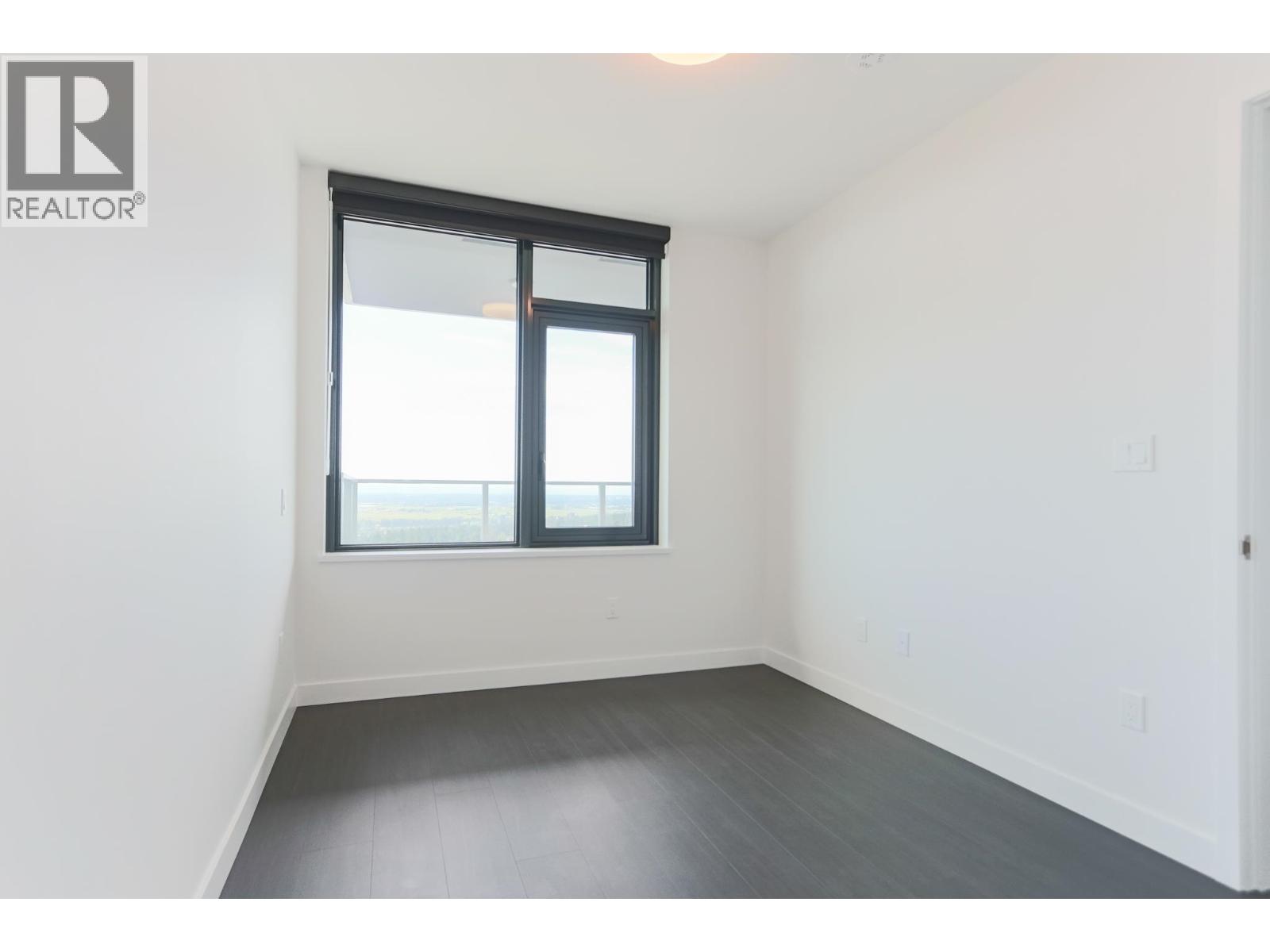 2401 6608 Sussex Avenue Property Photo 13