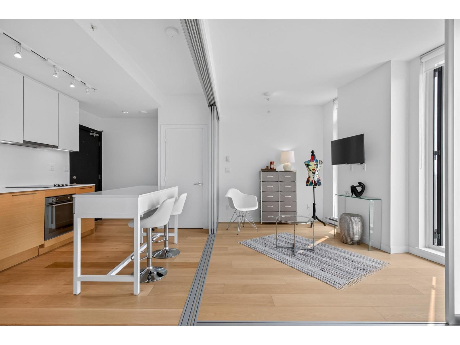 3611 13438 Central Avenue Property Photo 9