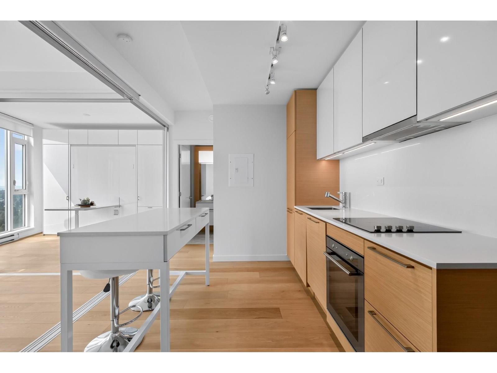 3611 13438 Central Avenue Property Photo 16