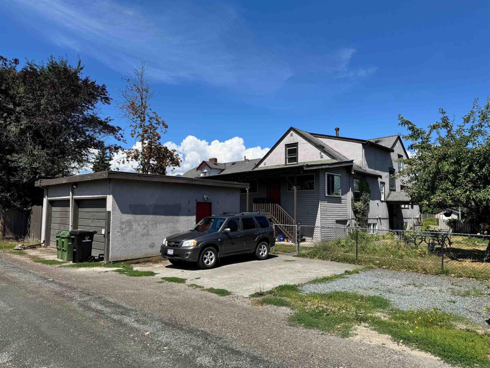 46198 First Avenue Property Photo 4