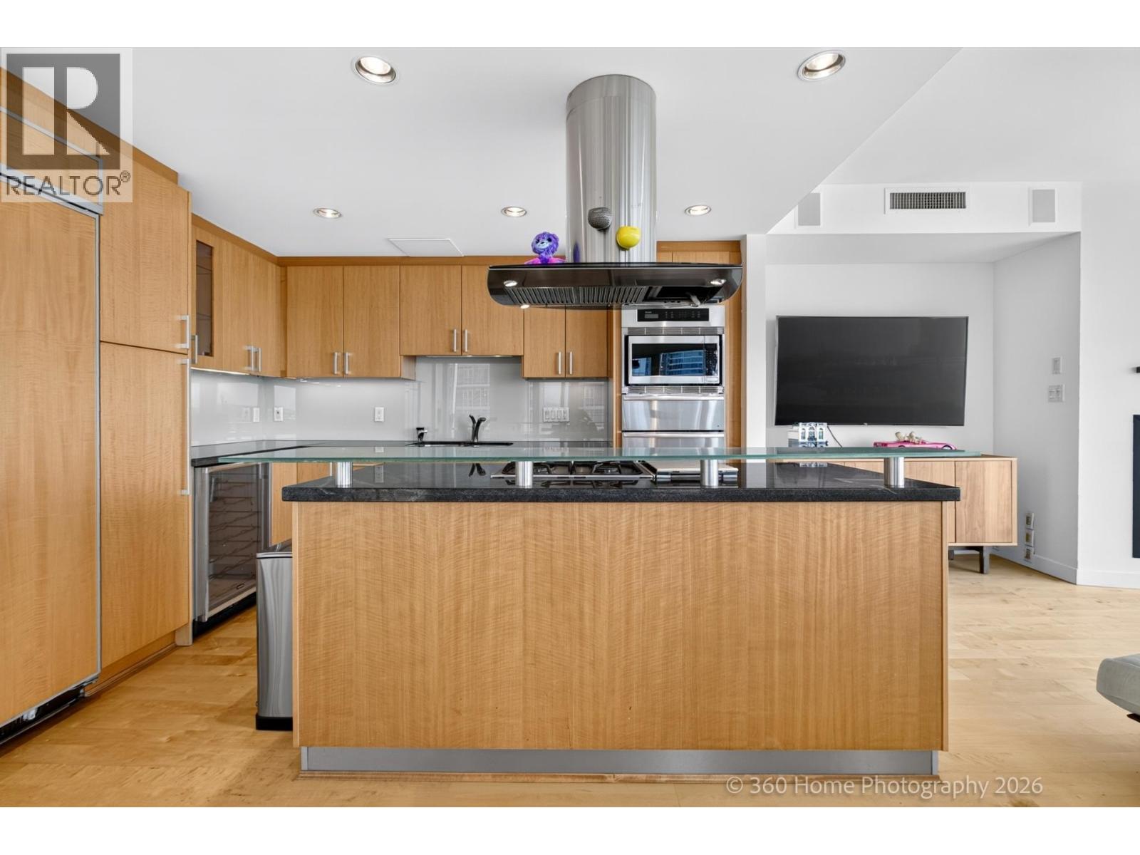 1402 1281 W Cordova Street Property Photo 18