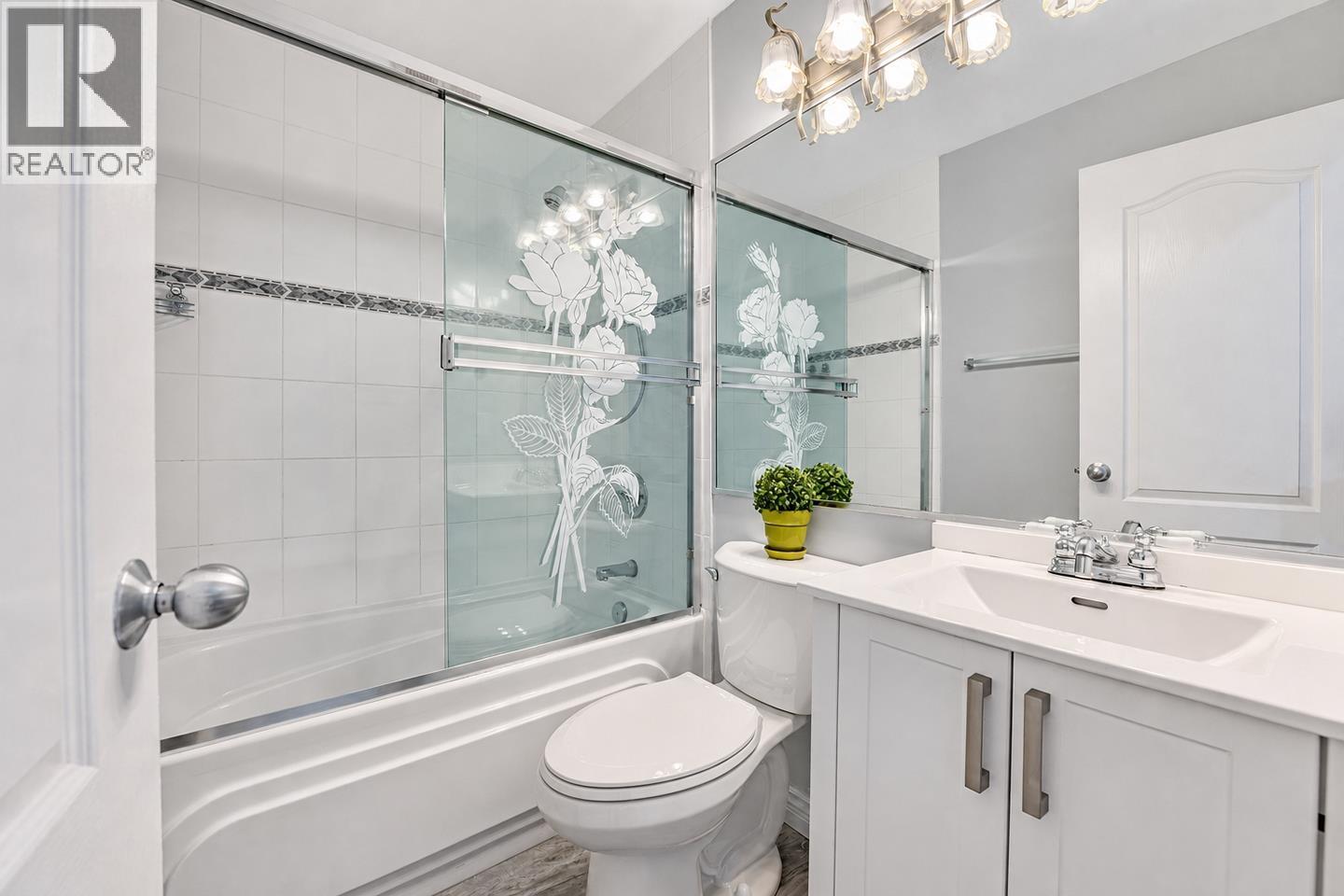 7930 Edmonds Street Property Photo 23